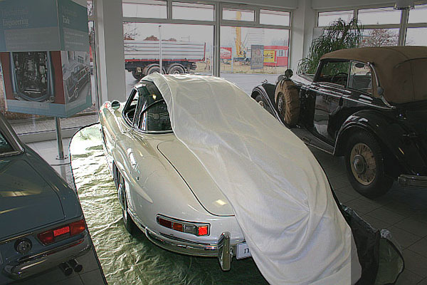 Zerust 87 in x 216 in x 66 in Car Cover | Zerust Car Cover | ZRCCM3U